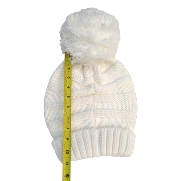 C.C. white scrunchie Pom Pom knit winter hat beanie toboggan - Picture 5 of 6